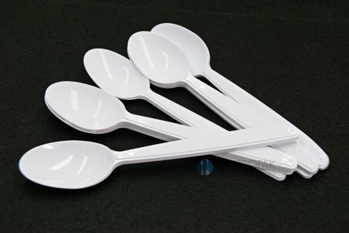 Łyżka biała wielorazowa, bardzo wytrzymała 18,5 cm (50)